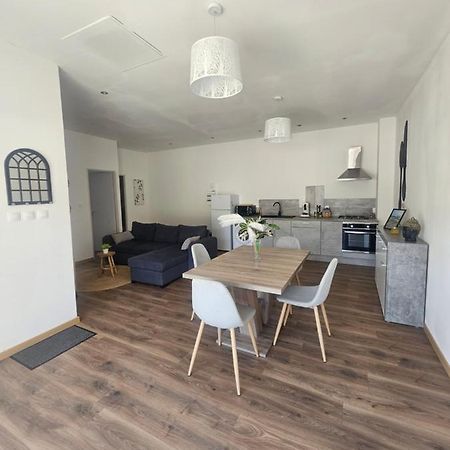 La Pergola 2 Apartment La Garde-Adhémar Екстериор снимка